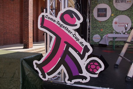 Com Together Cup